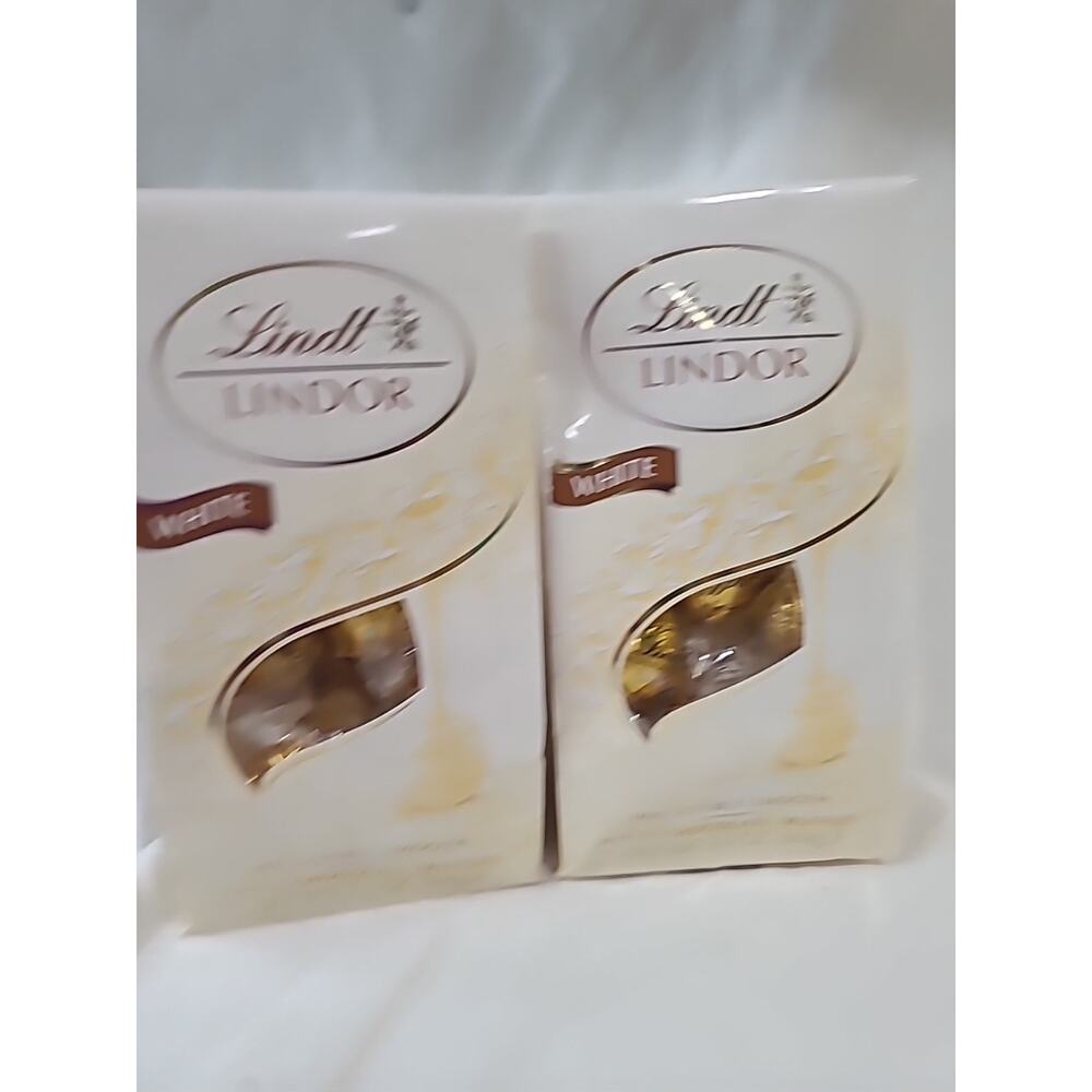 Lindt LINDOR White Chocolate Truffles 5.1 oz Bag - 2 PACK